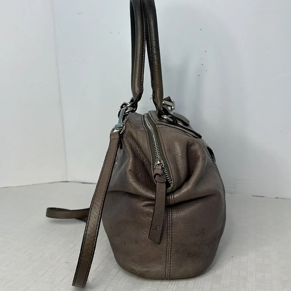 B Makowsky Puddy/Gray Soft Leather Handbag Purse